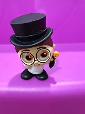 Disney Doorable with Top Hat and Glasses - Black, White, Brown